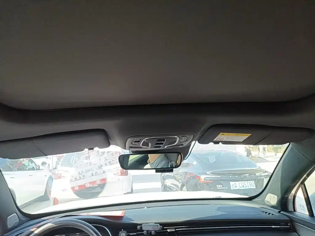 Roewe RX5 MAX — миниатюра 18