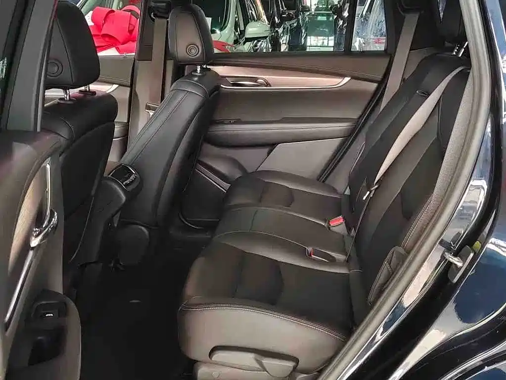 Cadillac XT6 — миниатюра 12