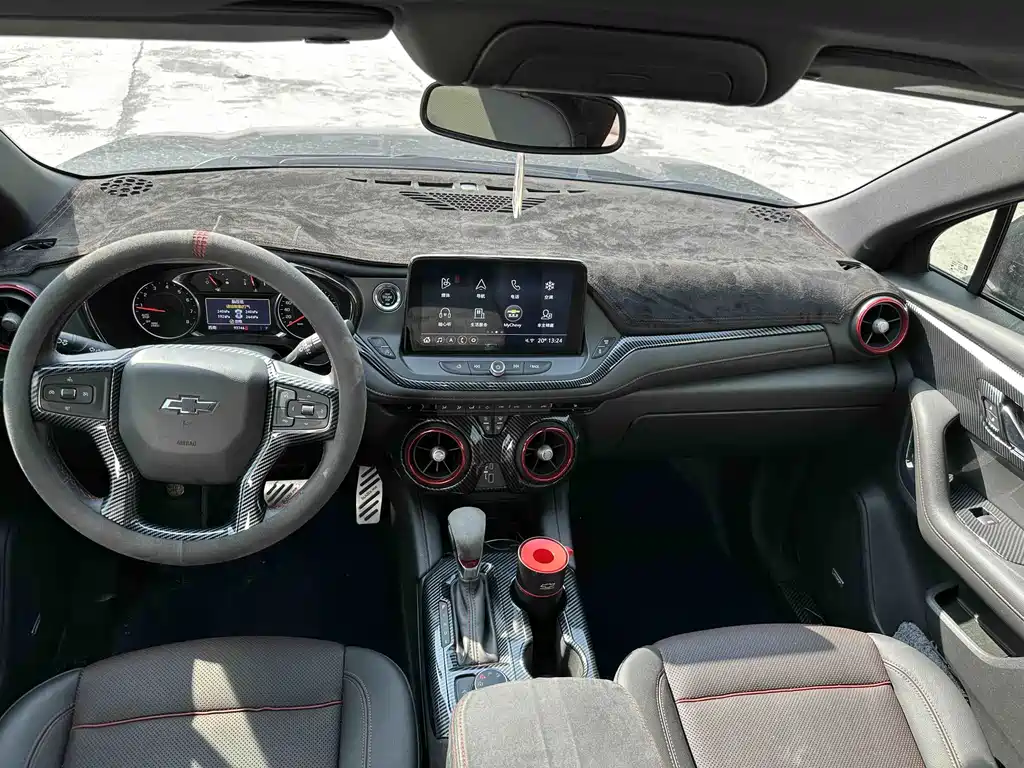 Chevrolet Blazer — миниатюра 6