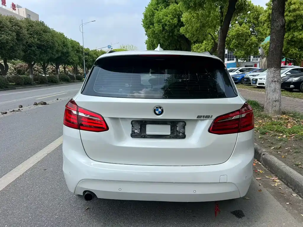 BMW 2 Series Active Tourer 218i Leading Type, фото 8
