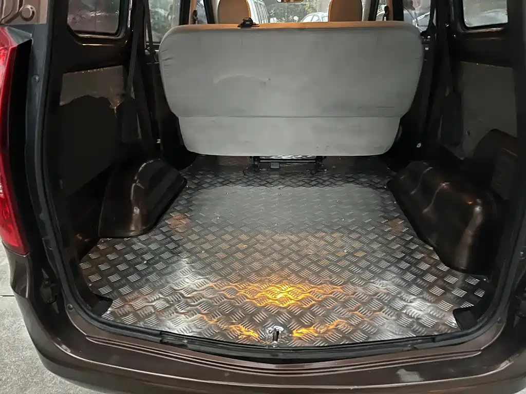 Wuling Hongguang — миниатюра 12