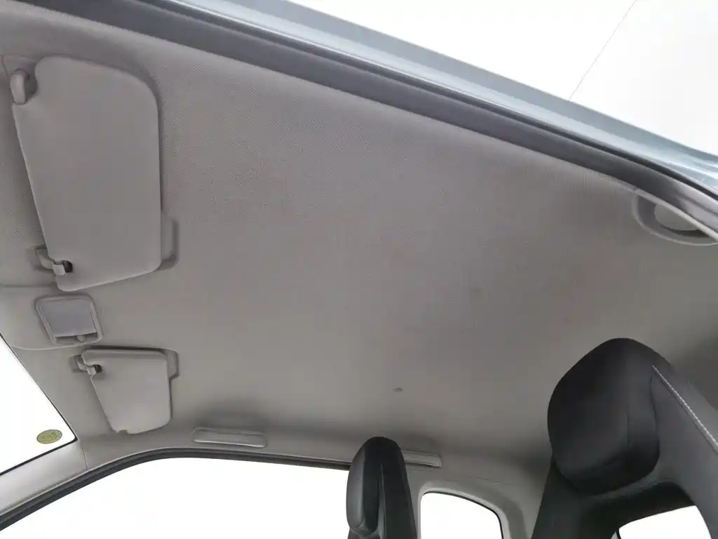 Wuling MINIEV — миниатюра 14