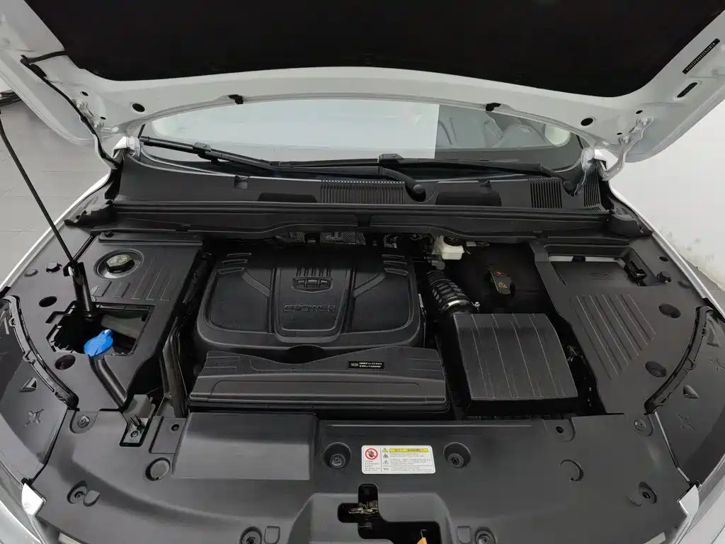 Geely Binyue — миниатюра 6