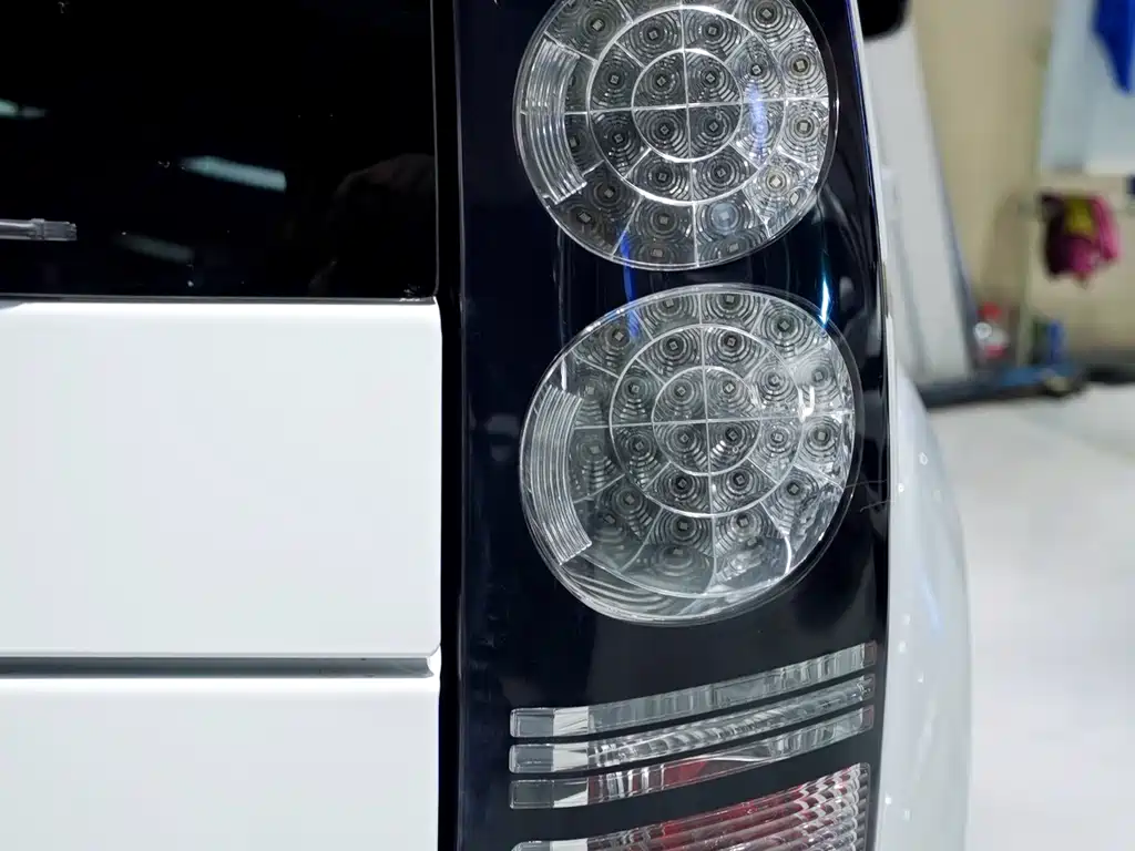 Land Rover Discovery 2015 3.0 SDV6 HSE