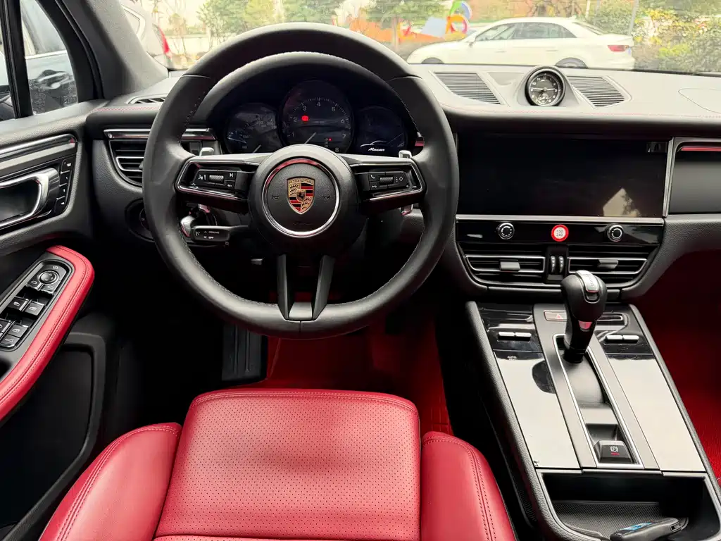 Porsche Macan — миниатюра 6
