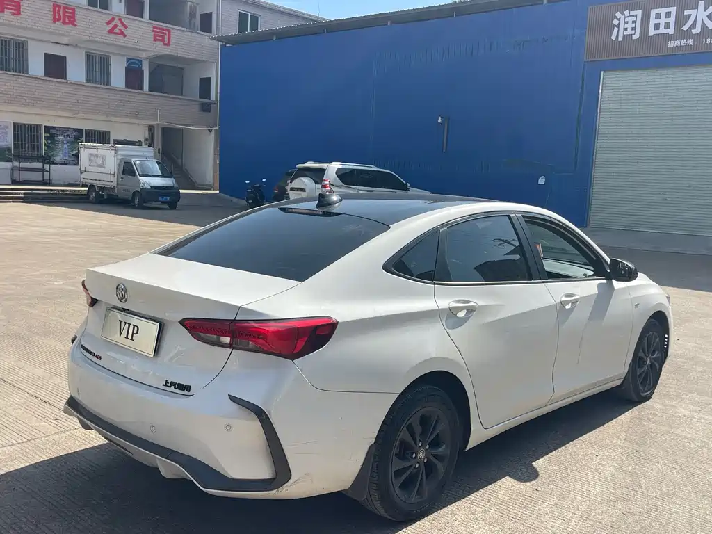 Buick Verano — миниатюра 5