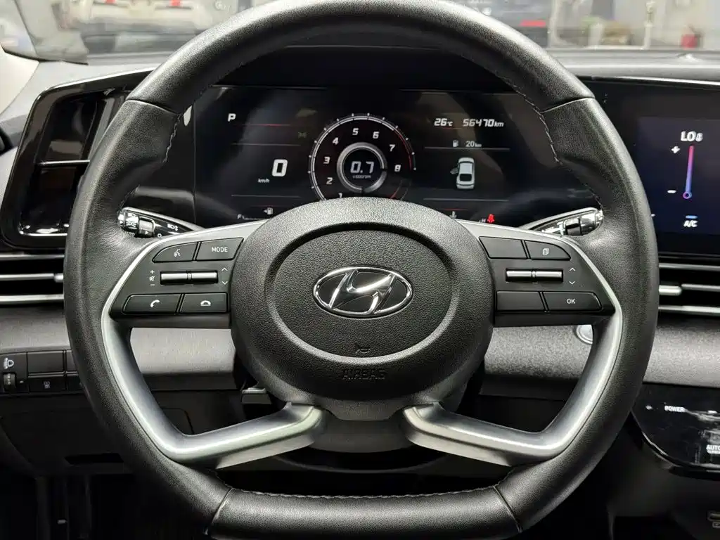 Hyundai Elantra — миниатюра 8
