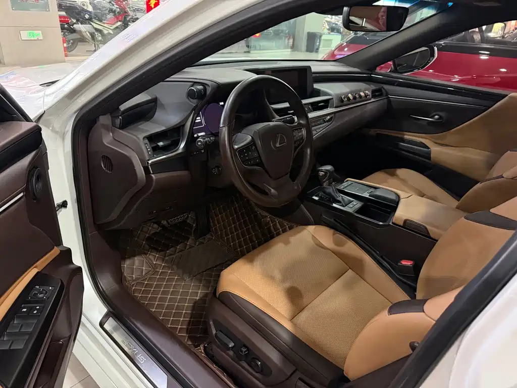 Lexus ES — миниатюра 7