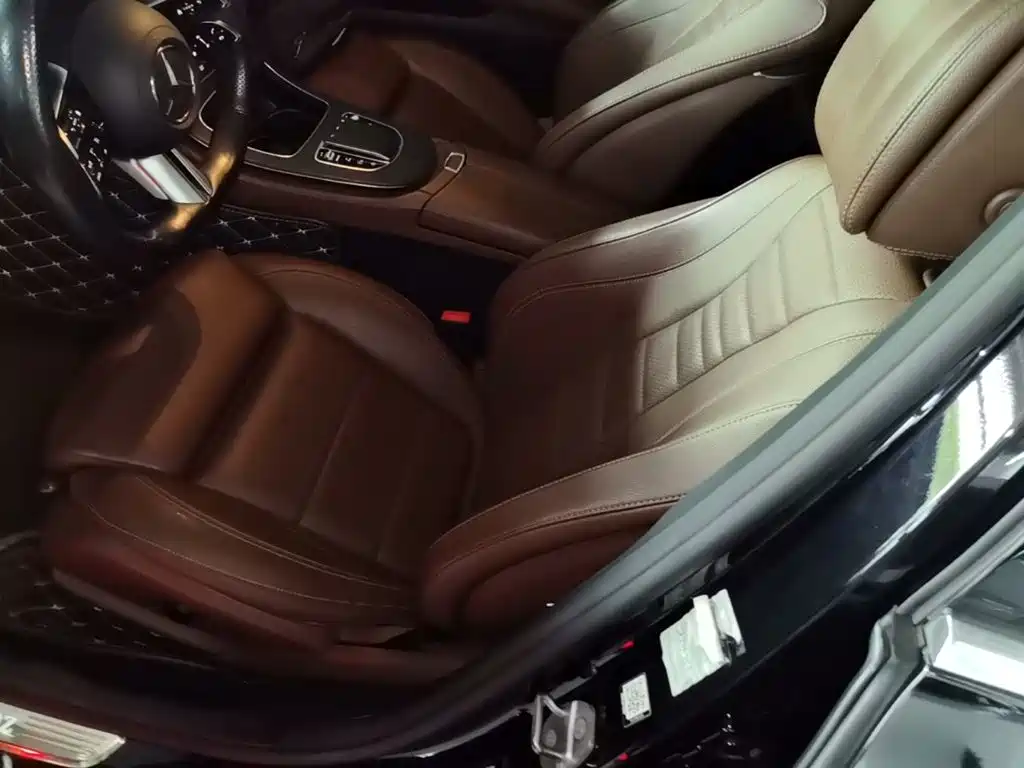 Mercedes-Benz E-Class — миниатюра 15