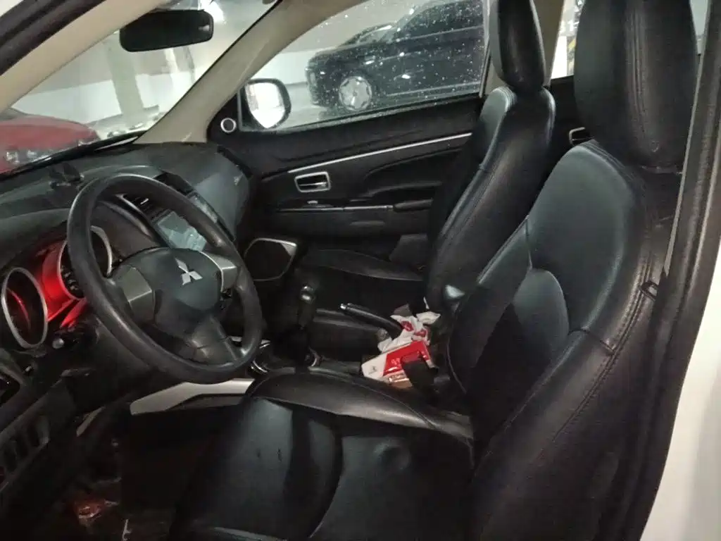 Mitsubishi ASX — миниатюра 11