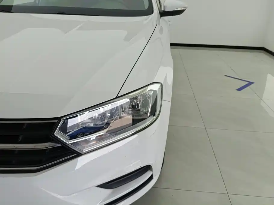 Volkswagen Bora 2017 1.6L MT Fashion