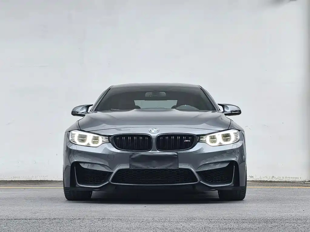 BMW M4 — миниатюра 2