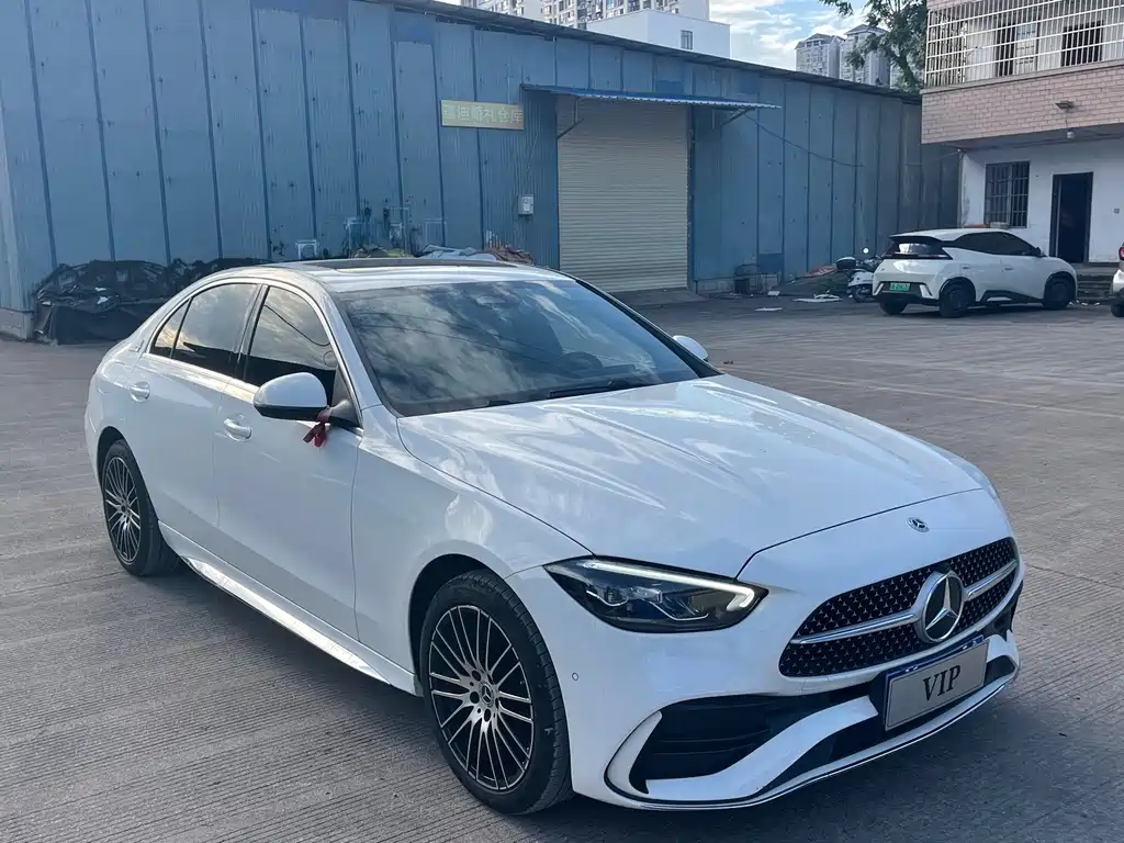 Mercedes-Benz C-Class — миниатюра 3