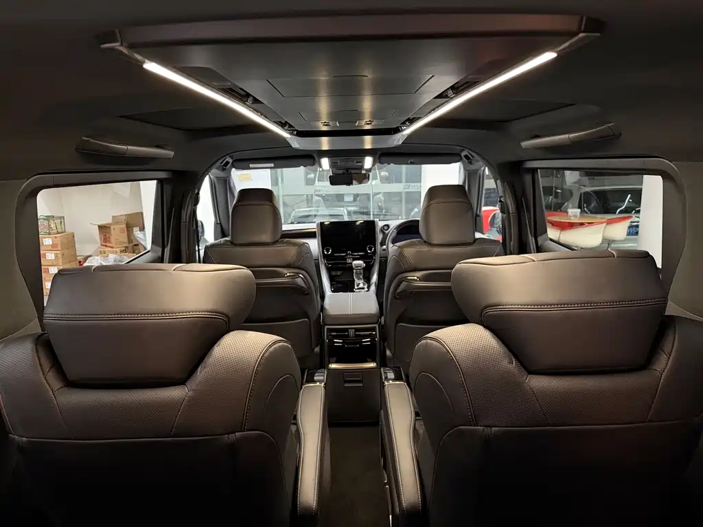 Toyota Alphard — фотографии объявления, Фото 7