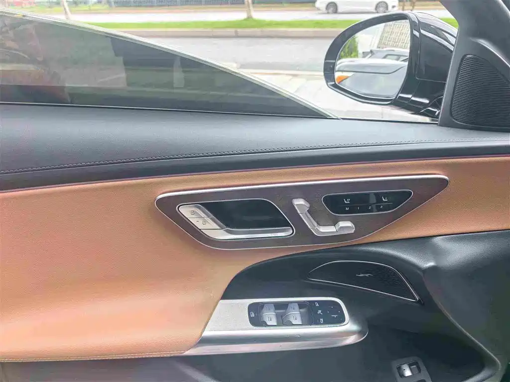 Mercedes-Benz E-Class New Energy — миниатюра 7
