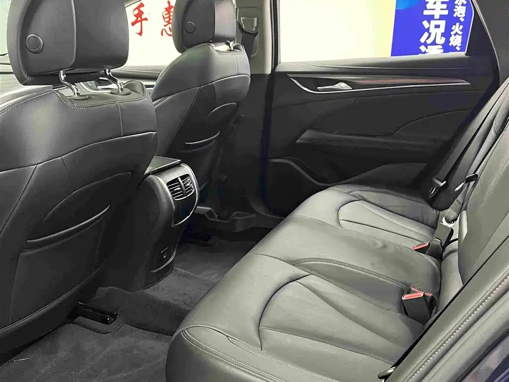 Buick LaCrosse — миниатюра 9