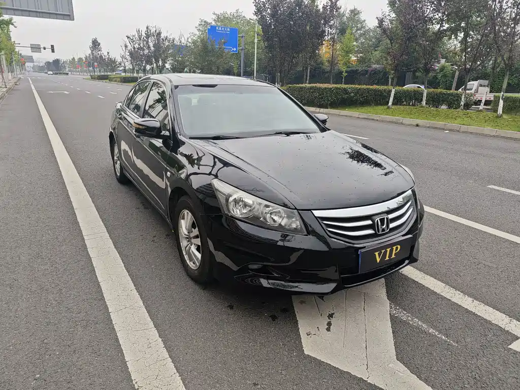 Honda Accord — миниатюра 7