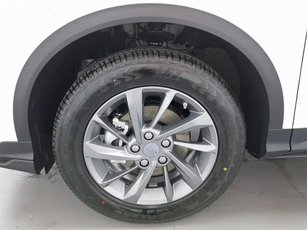 GEELY AUTOMOBILE BINYUE