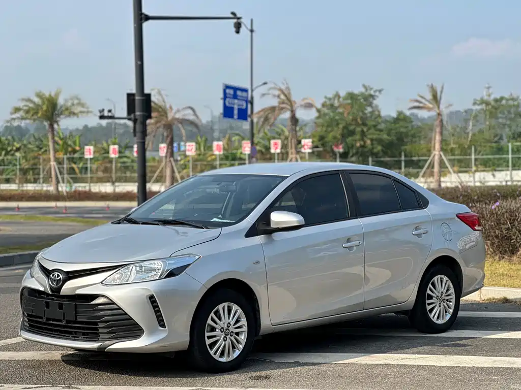 TOYOTA VIOS