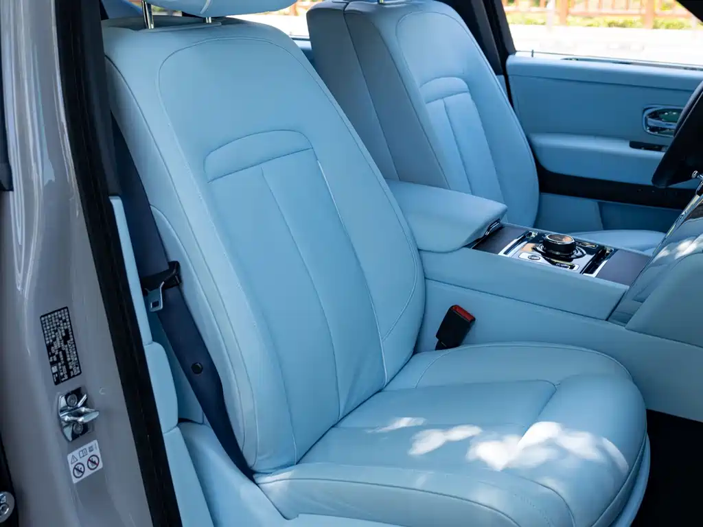 Rolls-Royce Cullinan — миниатюра 22