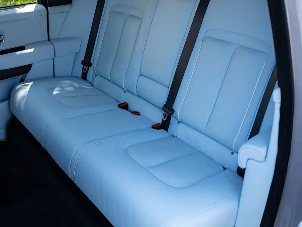 Rolls-Royce Cullinan — миниатюра 24