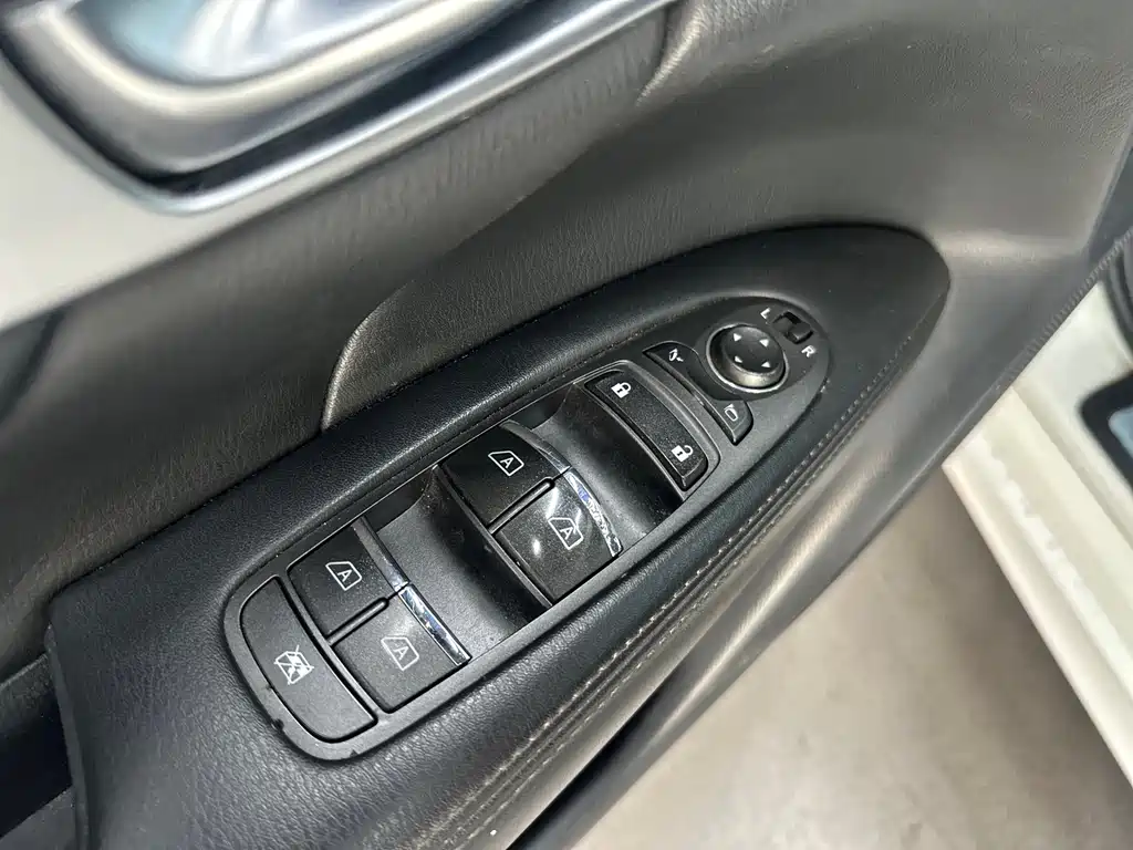 Infiniti Q70 2013 Q70L 2.5L Luxury