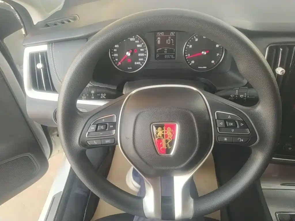 Roewe i6 Classic — миниатюра 11