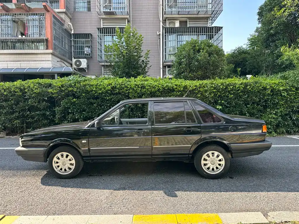 Volkswagen Santana Classic — миниатюра 7
