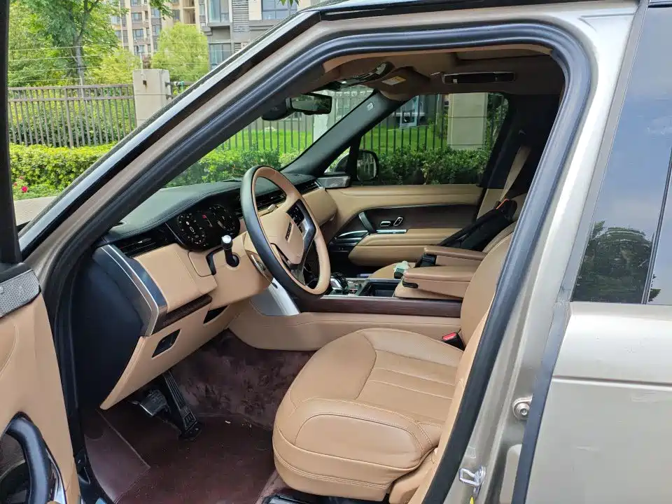 Land Rover Range Rover — миниатюра 4