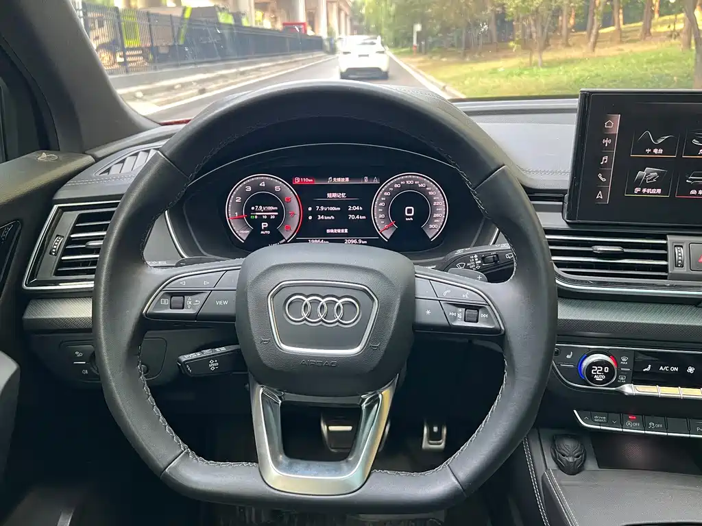 Audi Q5L — миниатюра 11