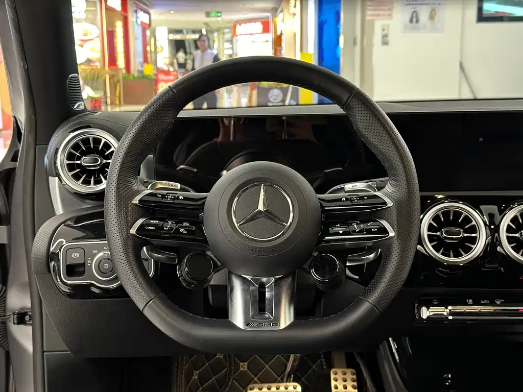 Mercedes-Benz A-Class AMG — миниатюра 17