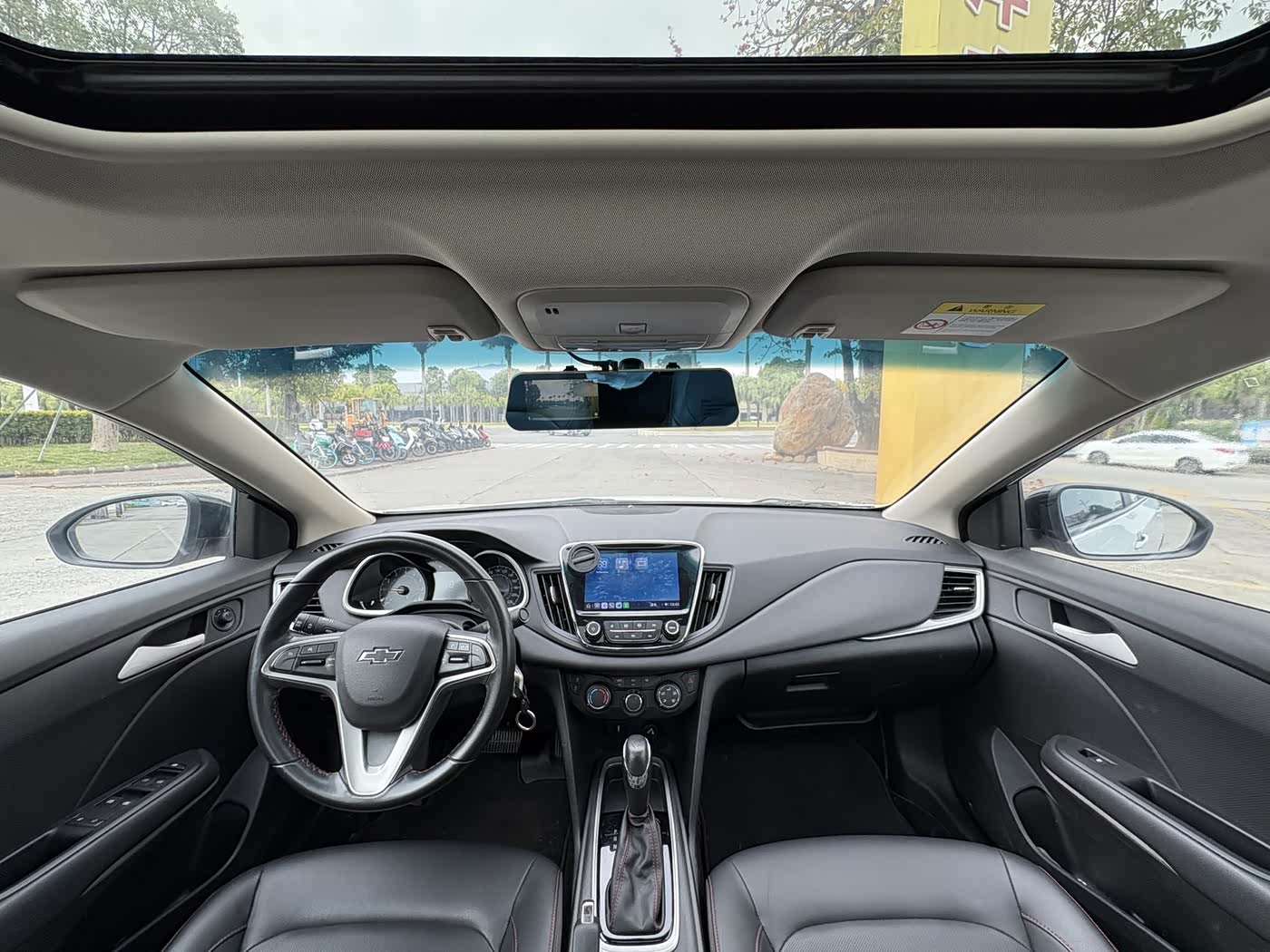 Chevrolet Monza 1.0 л 2021 г. Белый, пробег 48000 км