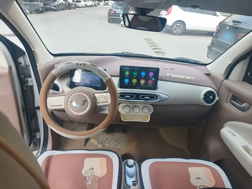 Wuling MINIEV — миниатюра 10