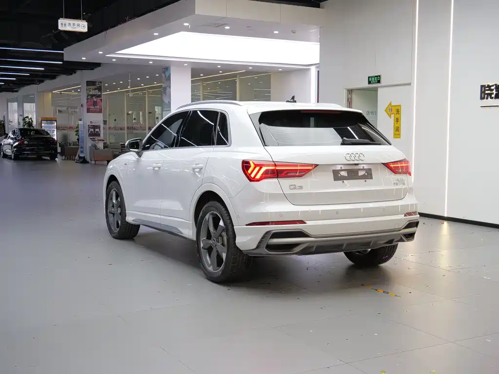 Audi Q3 2022 35 TFSI Fashion