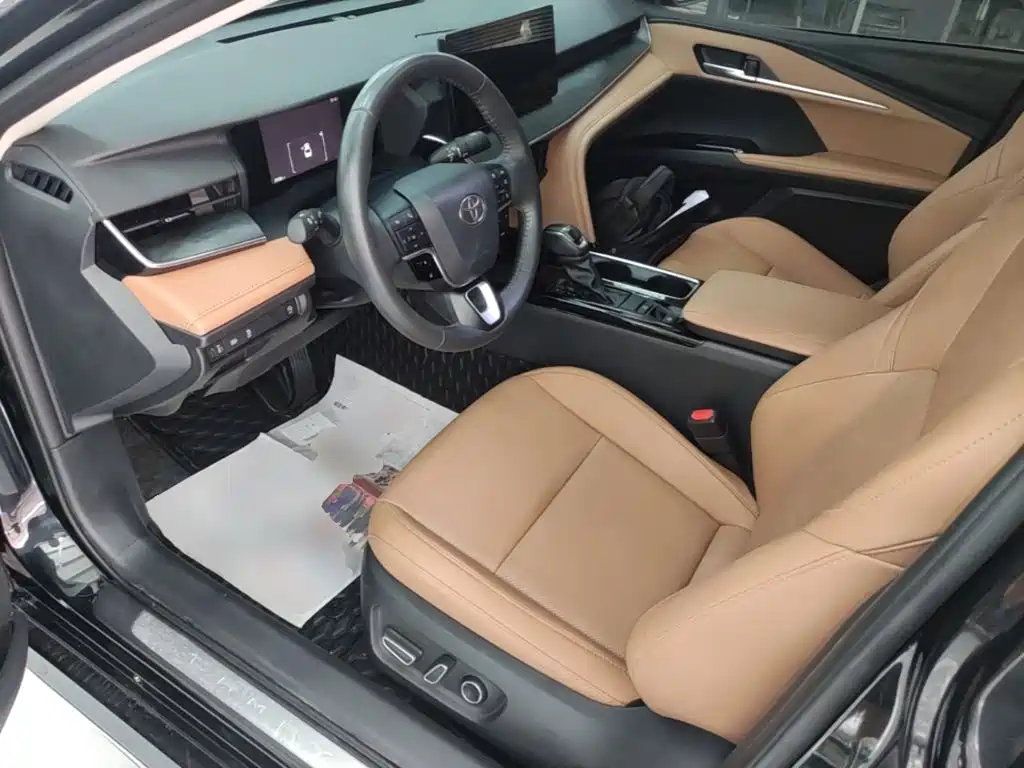Toyota Camry — миниатюра 15