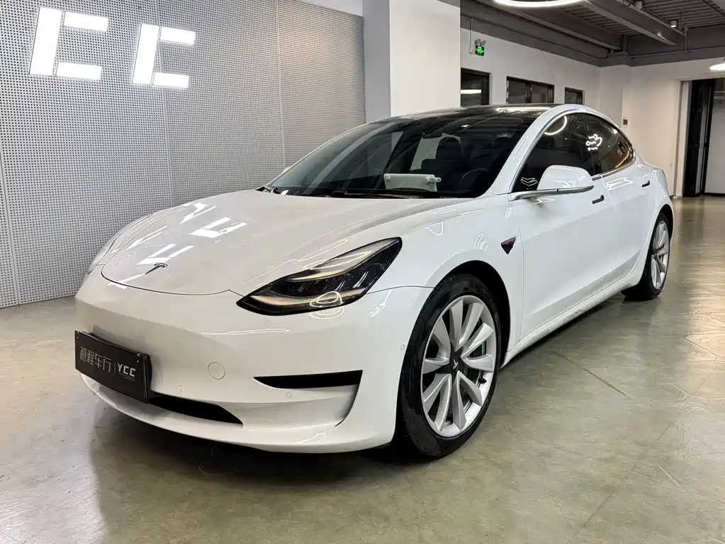Tesla Model 3 2020