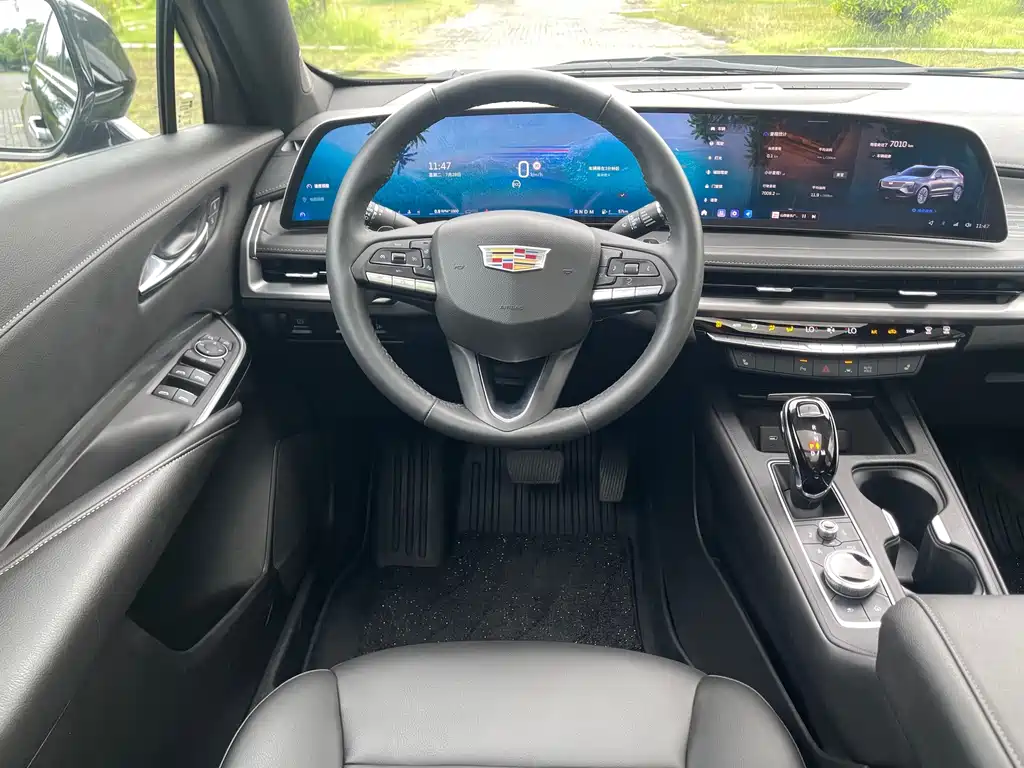 Cadillac XT4 — миниатюра 16