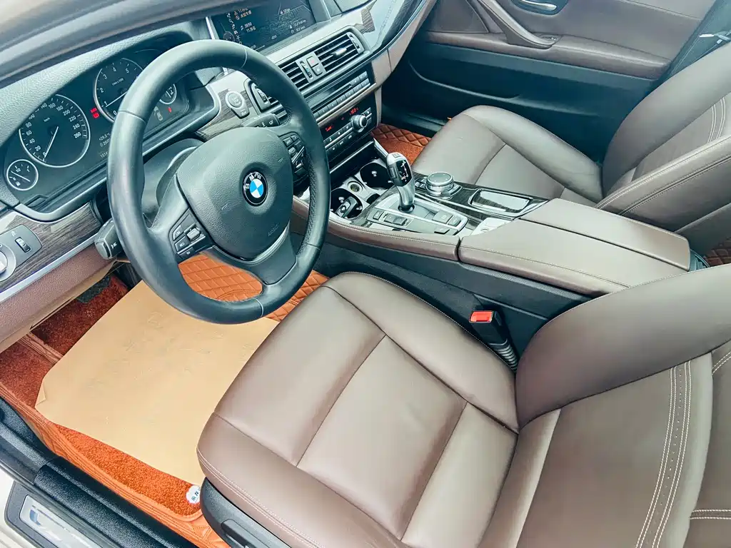 BMW 5 Series — миниатюра 25