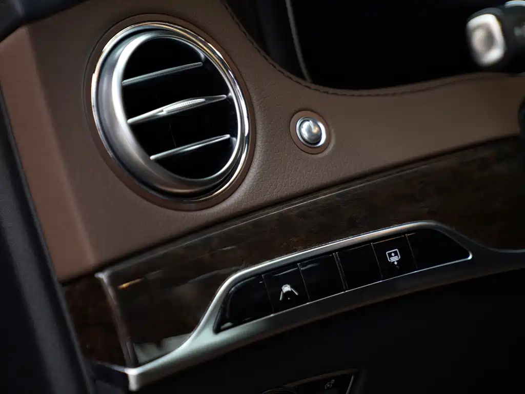 Mercedes-Benz S-Class — миниатюра 13