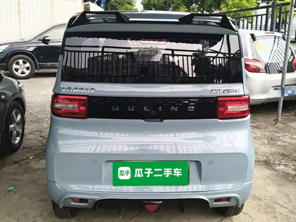 Wuling MINIEV — миниатюра 6