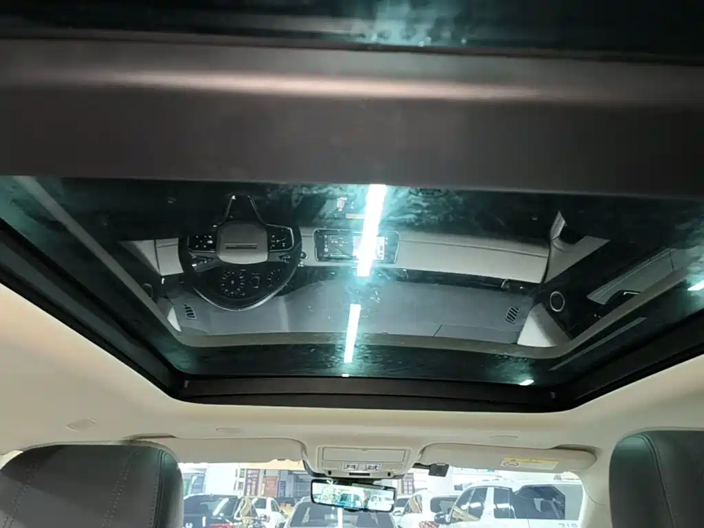 Land Rover Evoque — миниатюра 18