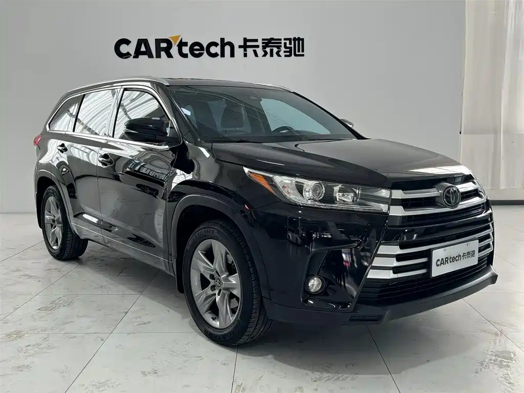 TOYOTA HIGHLANDER