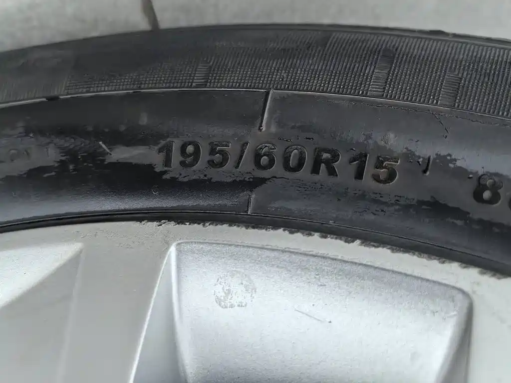 Buick Excelle — миниатюра 24