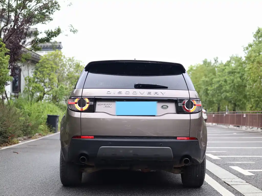 Land Rover Discovery Sport — миниатюра 6