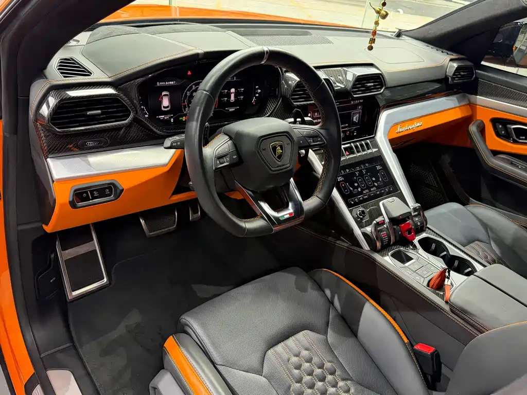 Lamborghini Urus — миниатюра 5