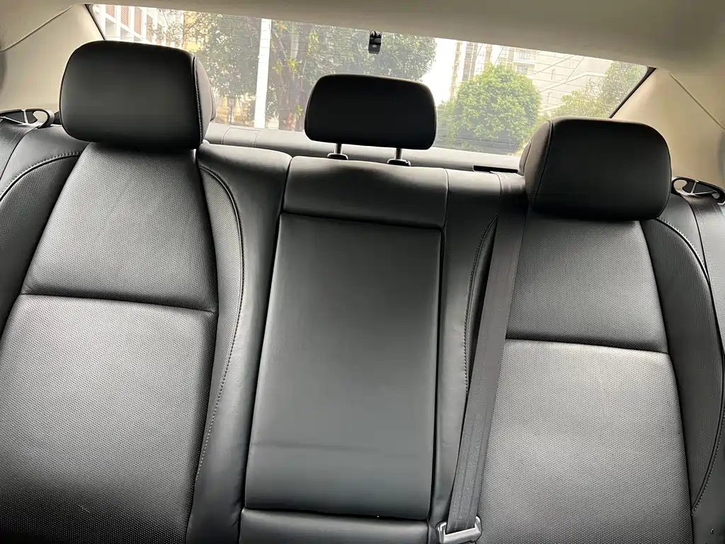 Mazda 3 Axela — миниатюра 7