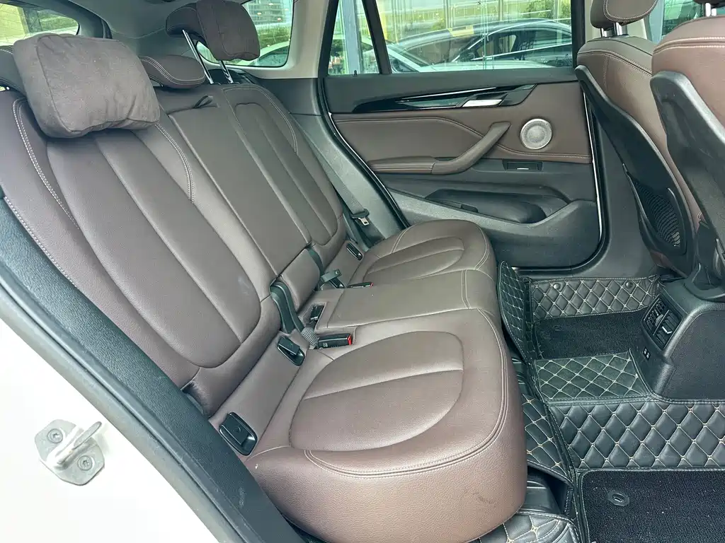 BMW X1 — миниатюра 13