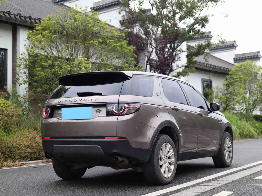 Land Rover Discovery Sport — миниатюра 4