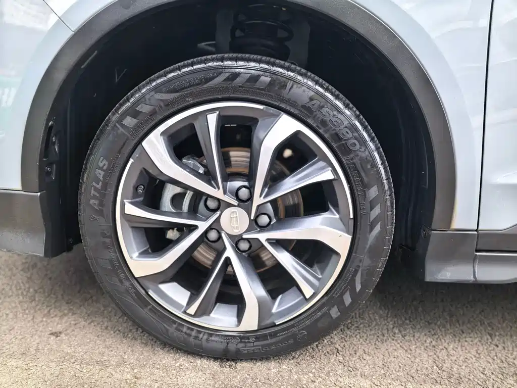 Geely Emgrand S — миниатюра 27