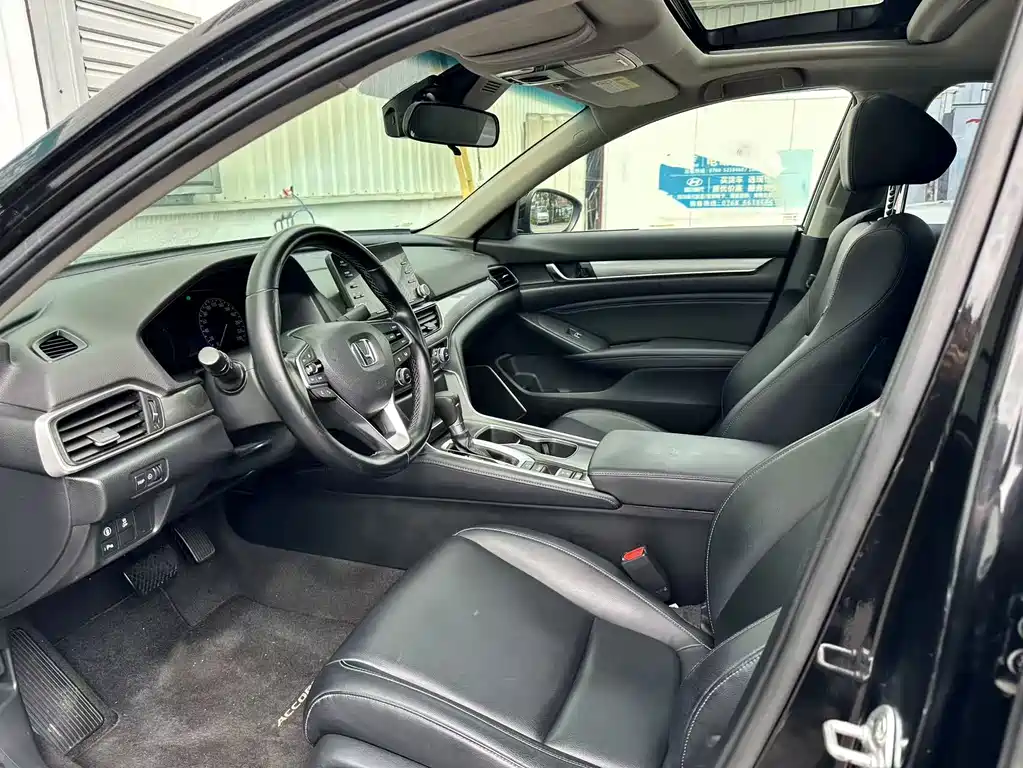 Honda Accord — миниатюра 4